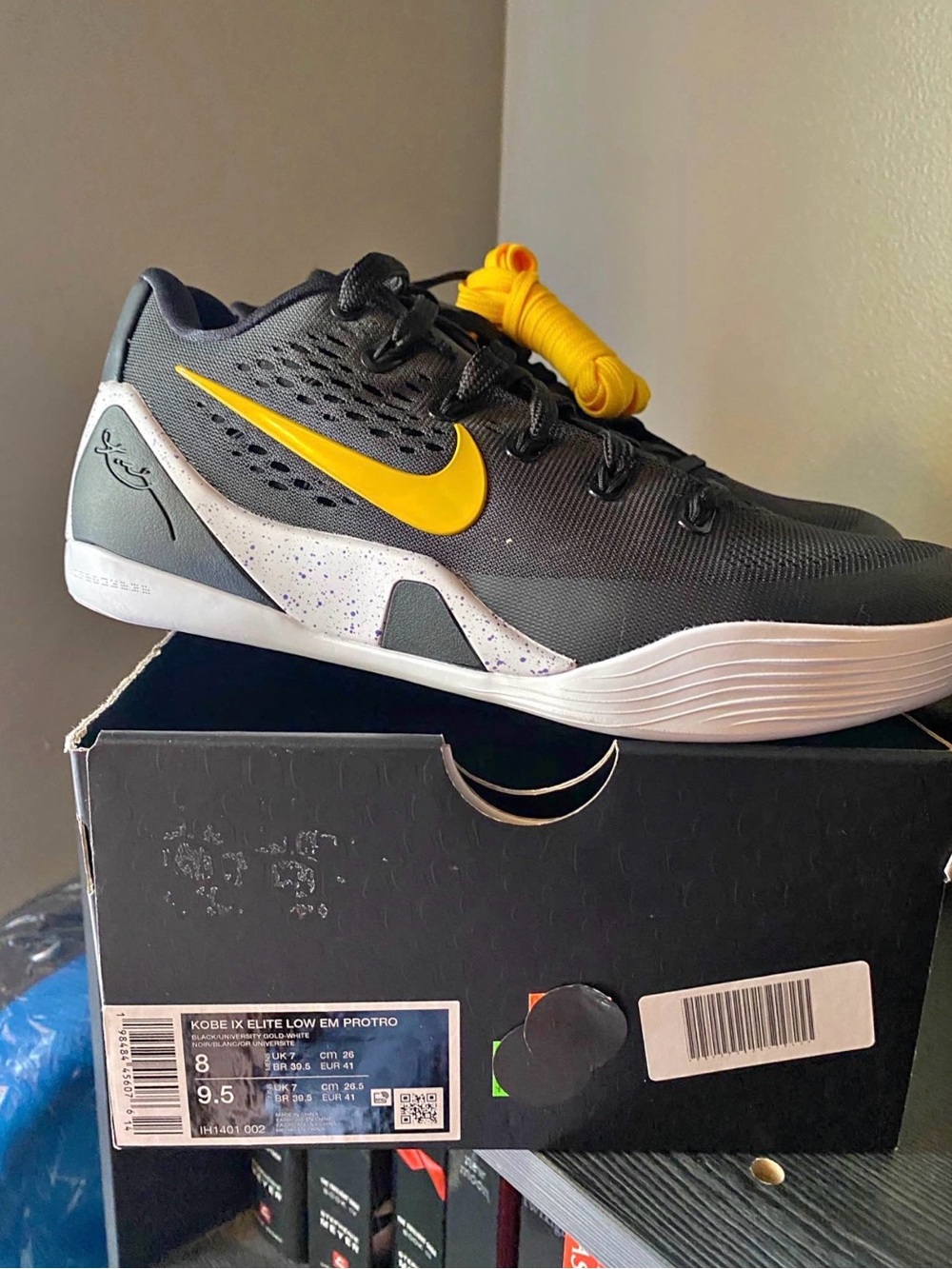 Men's Black and Yellow Kobe’s Elite Mens 8 $100